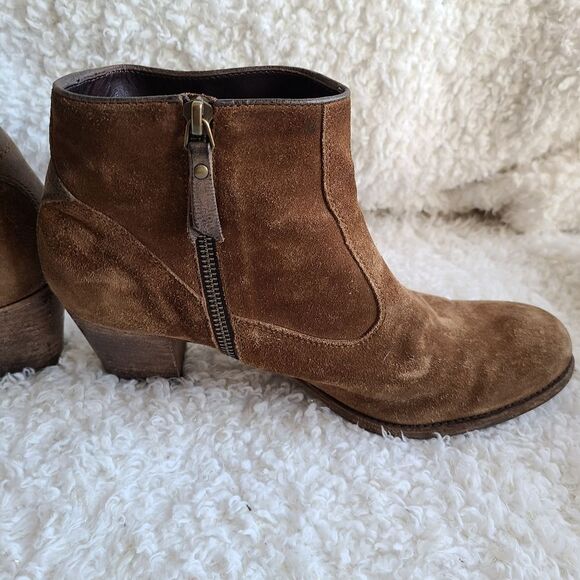 N.D.C. Made by Hand Suede Leather Ankle Boots - Picture 4 of 11